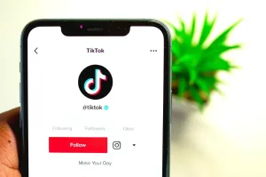 Jak budować skuteczne kampanie reklamowe na TikToku